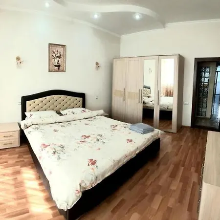 Elegance Center Close To Stefan Cel Mare Apartment Chisinau